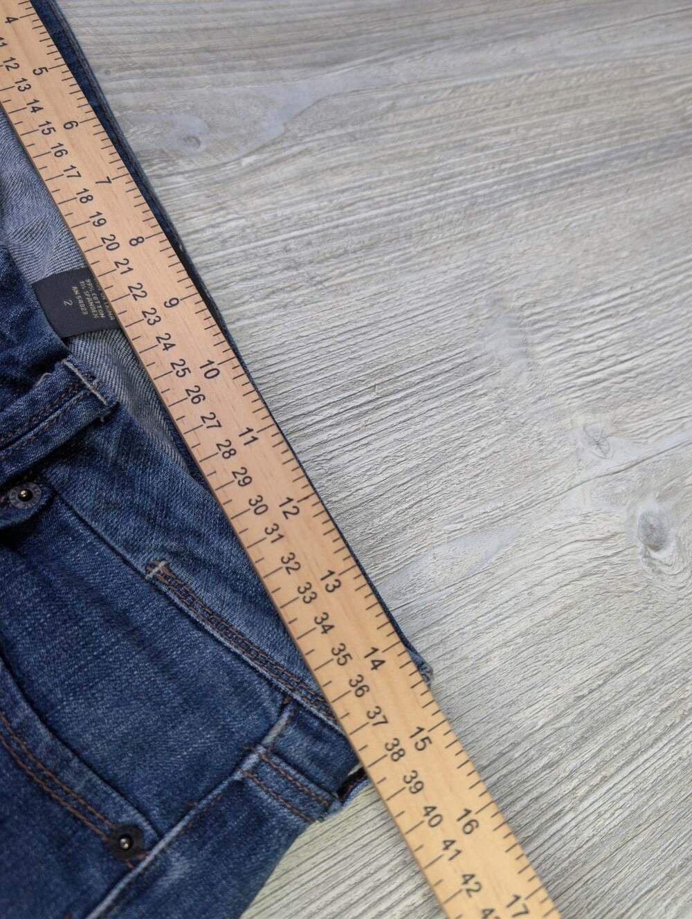 Banana Republic Women's Dark Wash Low-Rise Straight Leg Jeans‎ Size 2 - Picture 8 of 10